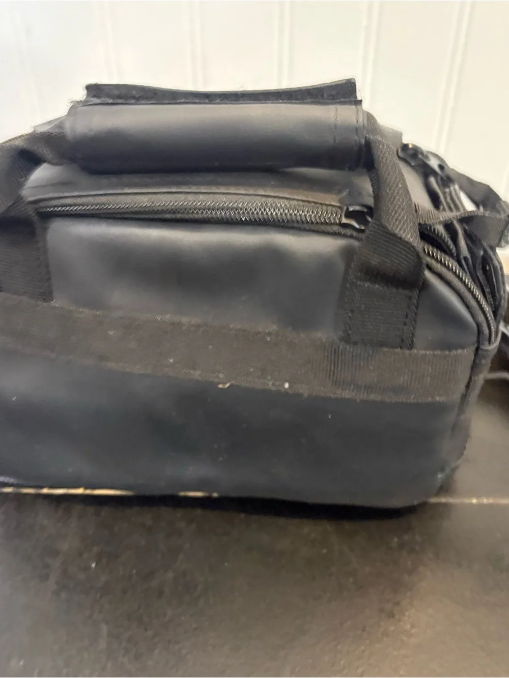 Canon Camera Bag SC-A80 Soft Carrying Case with Adjustable Strap Black NICE!